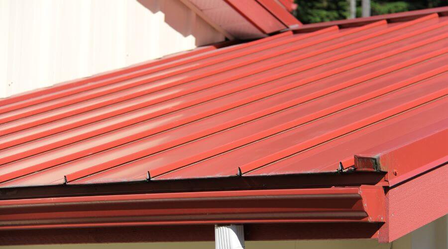 Roof Gutter Cleaning in Greensboro Bend, VT